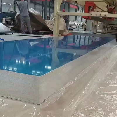 Gümüş Alüminyum Oluklu Levha 0.1-200mm Kalınlık Ahşap Palet Paketi